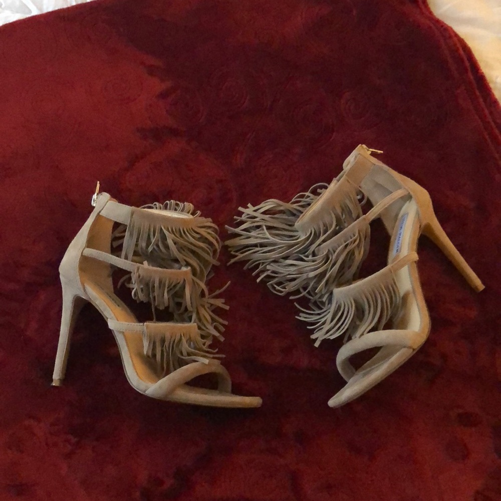 Steve Madden Tan Suede Fringe Sandals Size:9